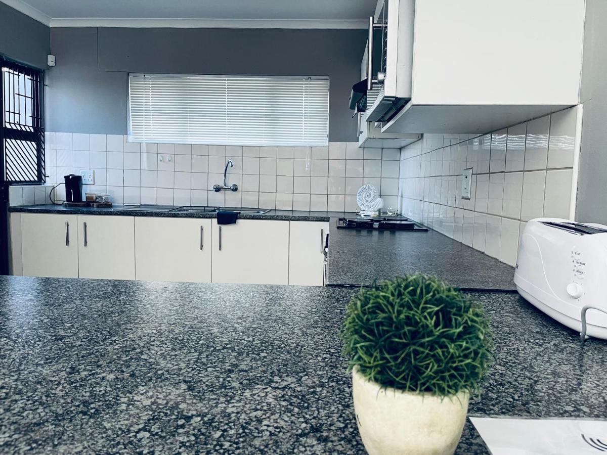 월브스베이 Otis Self Catering 아파트 외부 사진